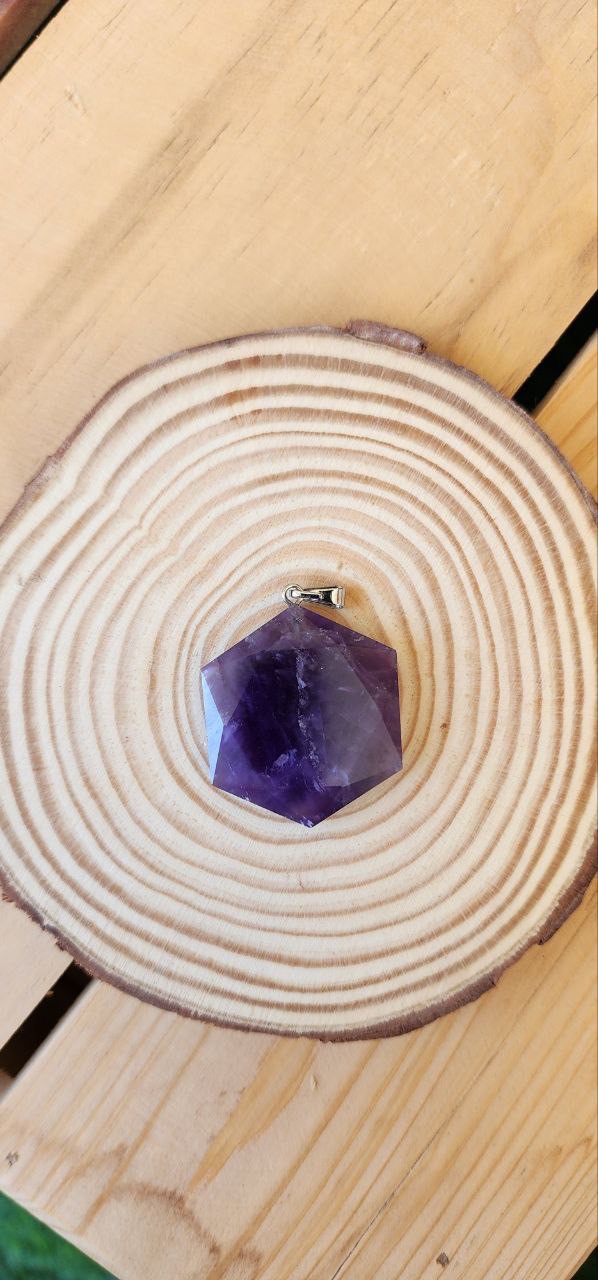 Star of David Pendant in Amethyst